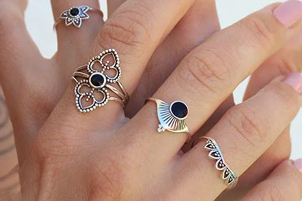 Anillos